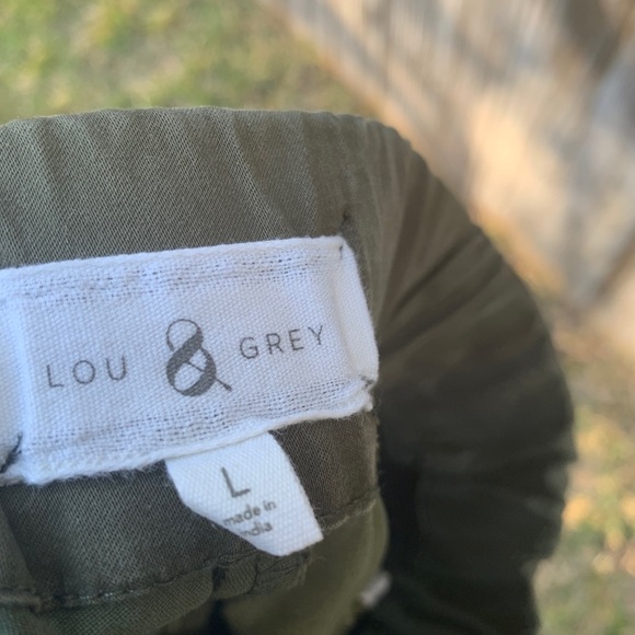 Lou & Grey Cargo Green Capri Joggers - Picture 7 of 7